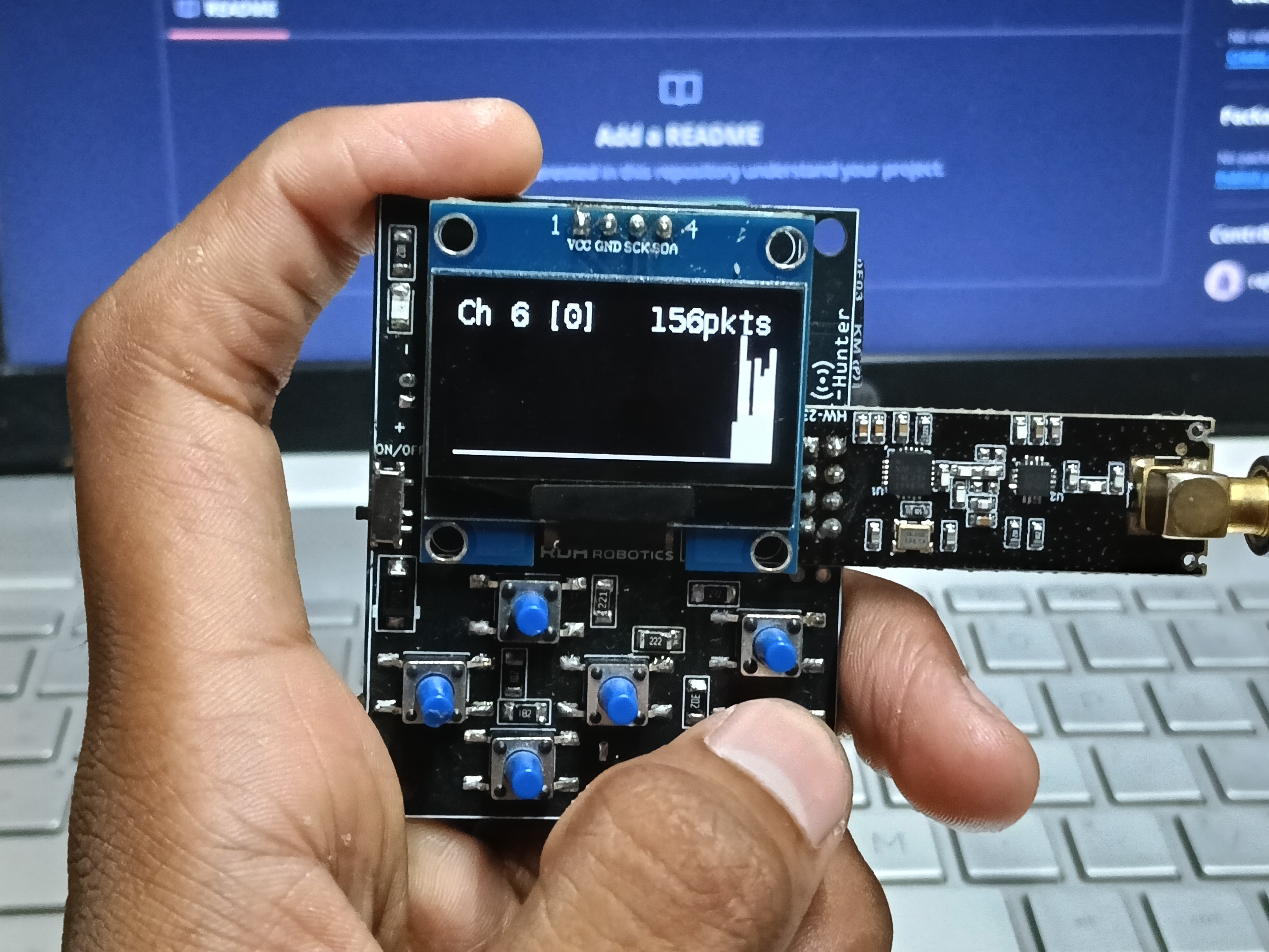 RF-Hunter OLED showing packet monitor screen