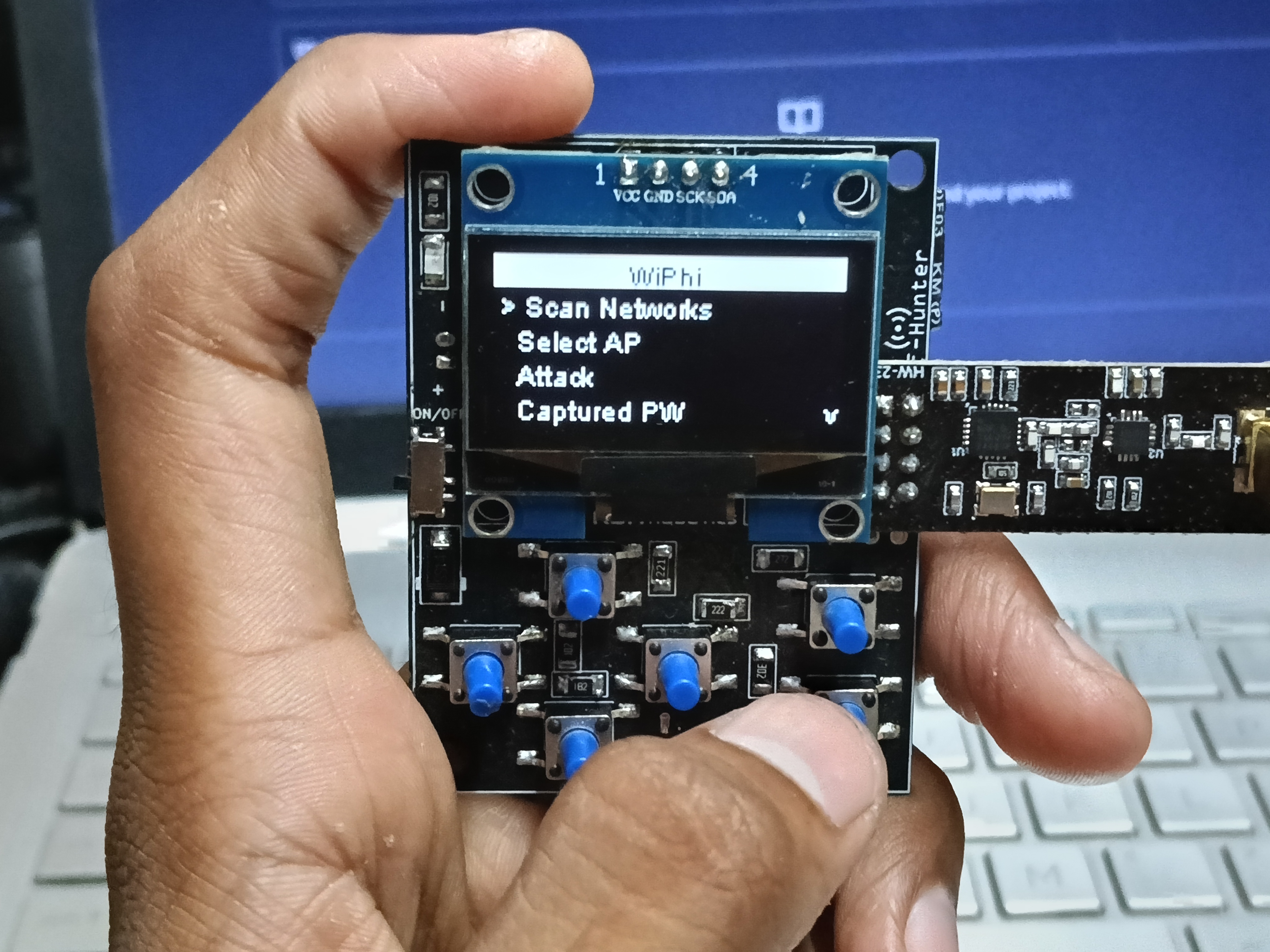 RF-Hunter OLED showing WiPhi Twin interface